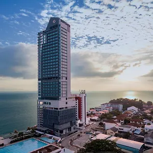 4* Hotel Hompton By The